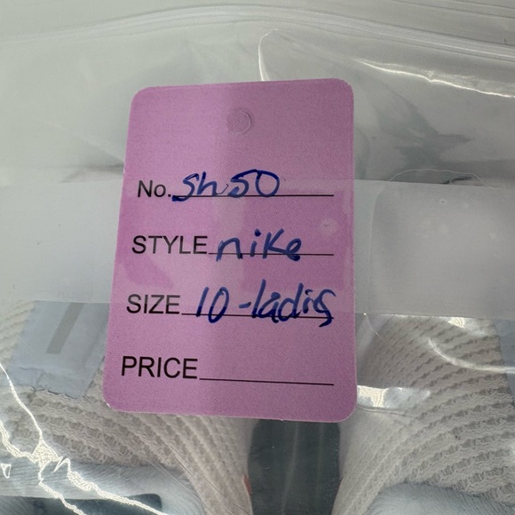 Nike Pegasus 40 Women's sz 10 White Road Running Shoes - Picture 9 of 10